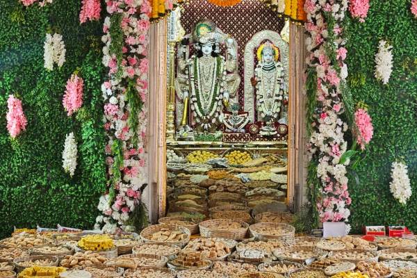 ✨ અધિક માસ જેઠ સુદ ૧૫ • 🌸 ભગવાનના છપ્પન ભોગના ભવ્ય દર્શન 🌸